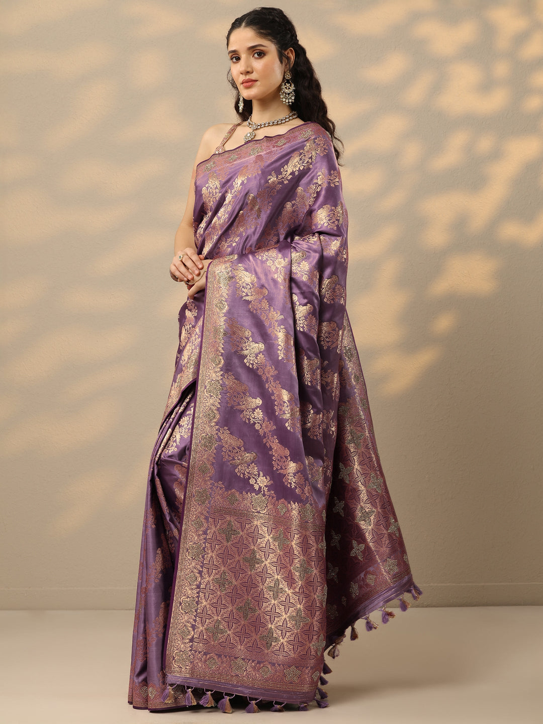 Purple Woven Design Banarasi Silk Blend Saree With Unstitched Blouse Piece