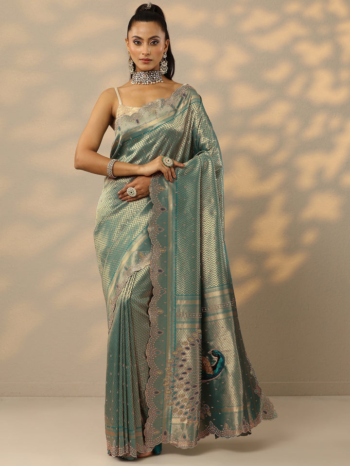 Green Embellished Silk Blend Saree With Unstitched Blouse Piece