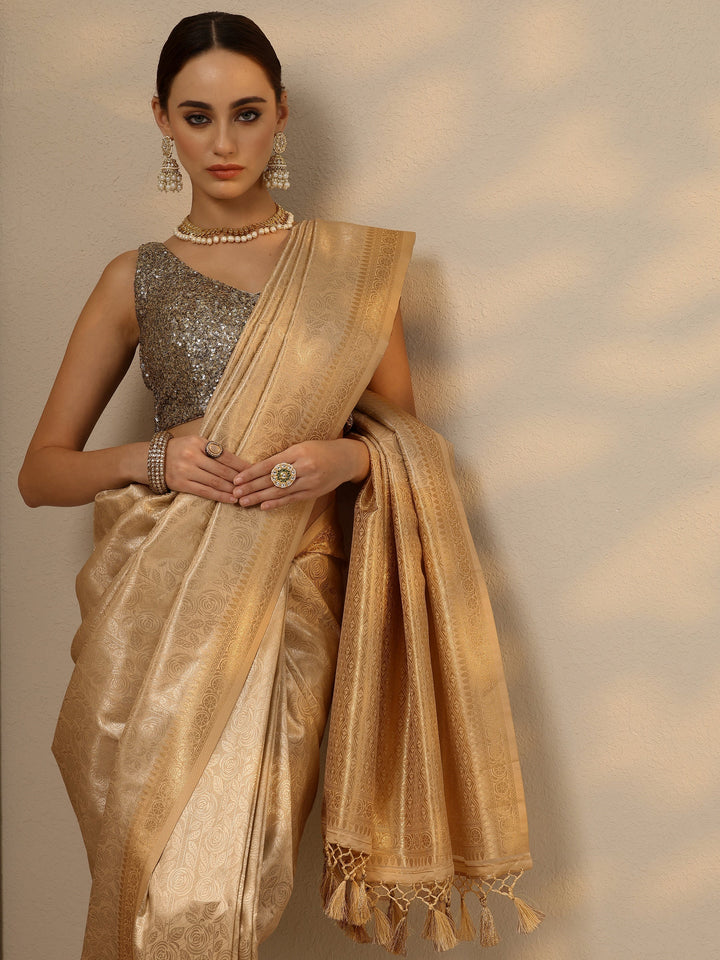 Gold Woven Design Banarasi Silk Blend Saree With Unstitched Blouse Piece