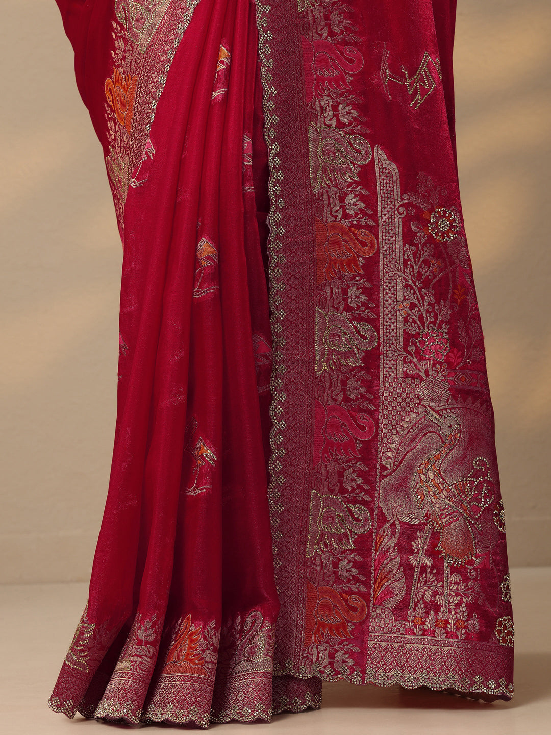 Red Embellished Banarasi Organza Saree With Unstitched Blouse Piece