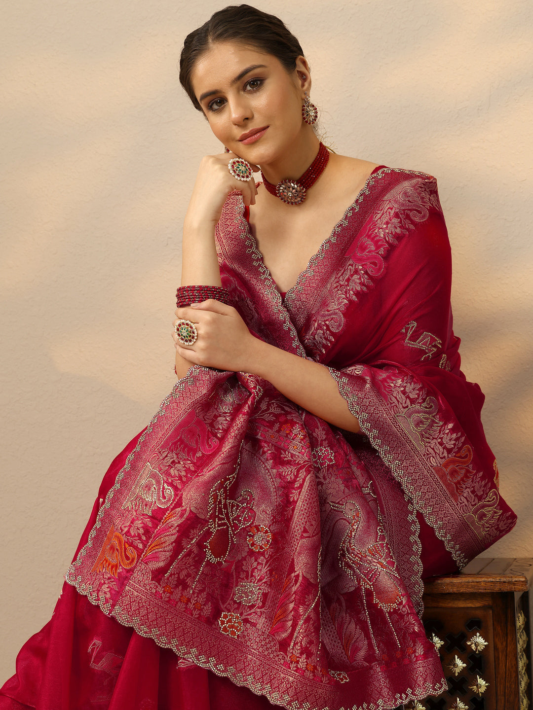 Red Embellished Banarasi Organza Saree With Unstitched Blouse Piece