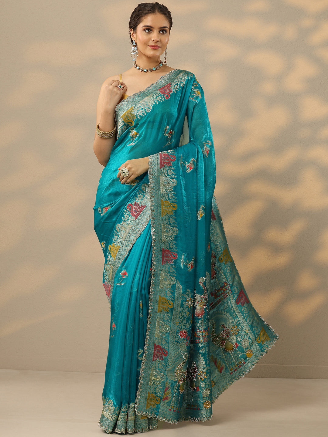 Green Embellished Jamdani Organza Saree With Unstitched Blouse Piece