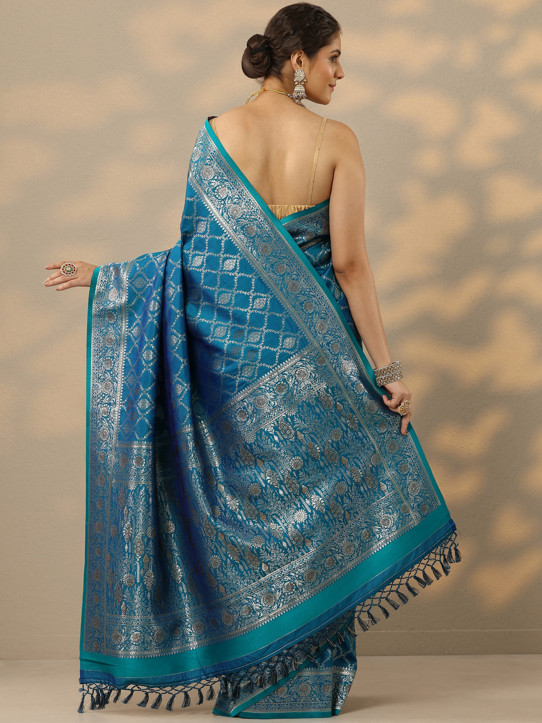 Blue Embellished Banarasi Silk Blend Saree With Unstitched Blouse Piece