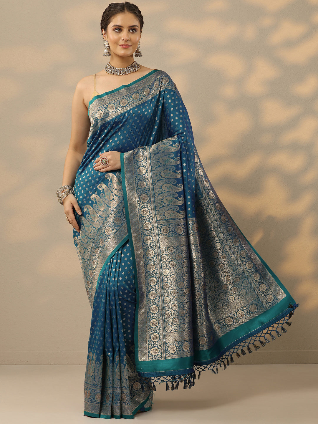 Blue Woven Design Banarasi Silk Blend Saree With Unstitched Blouse Piece