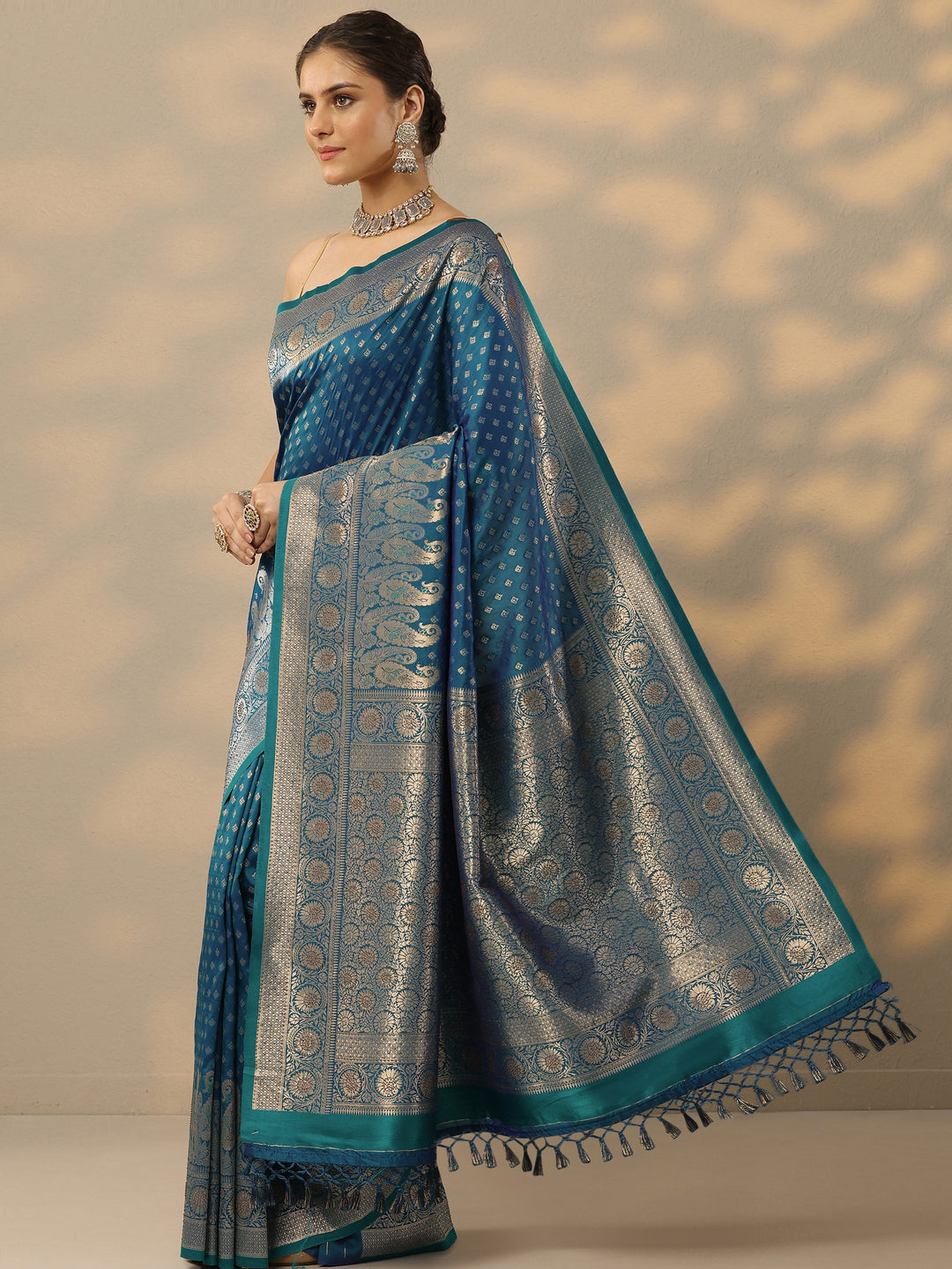 Blue Woven Design Banarasi Silk Blend Saree With Unstitched Blouse Piece