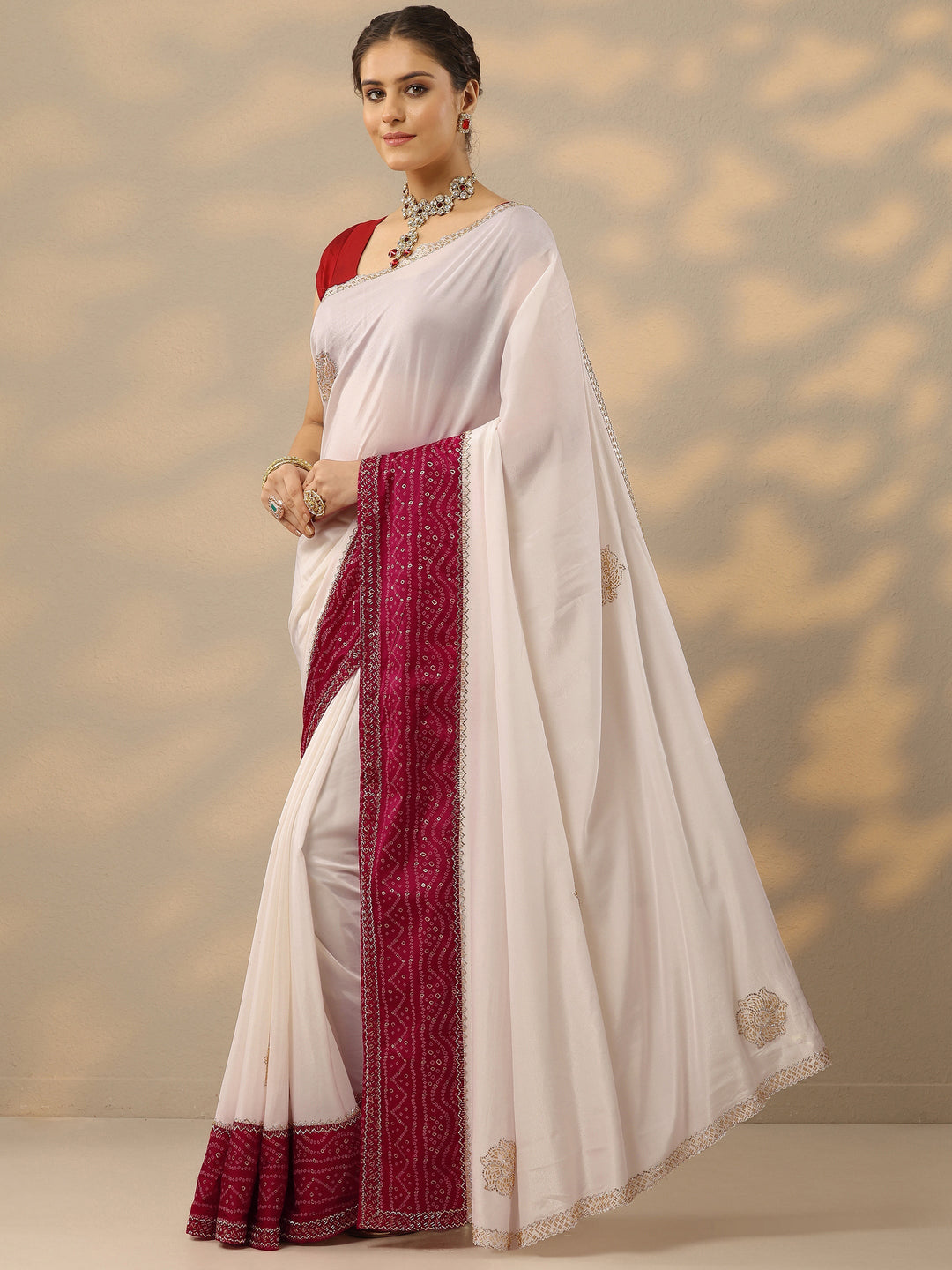 White Embellished Crepe Saree With Unstitched Blouse Piece