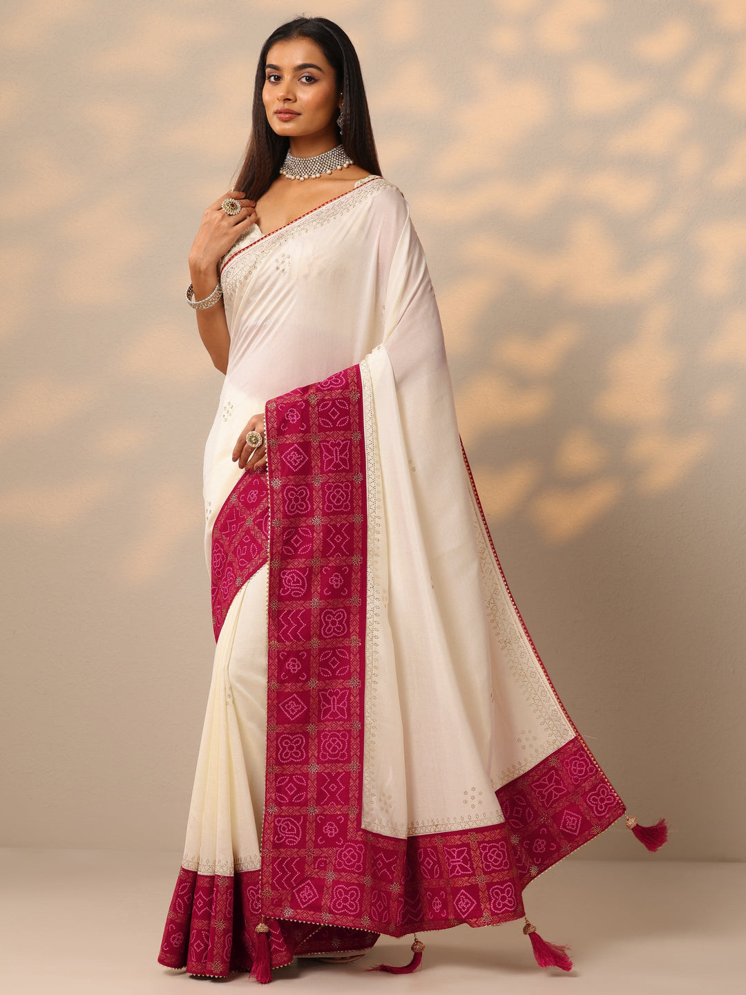 White Embroidered Chinon Saree With Unstitched Blouse Piece