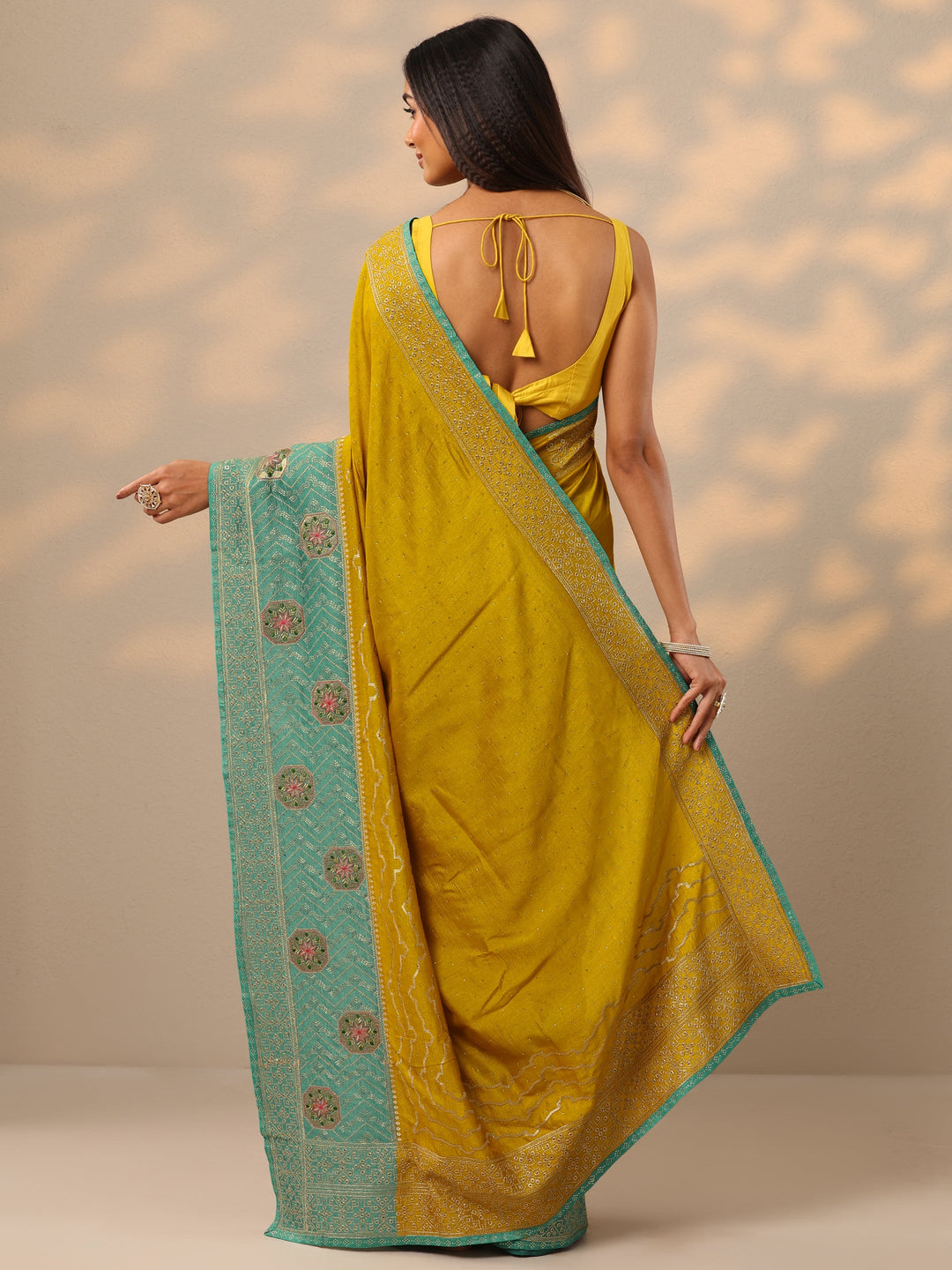 Mustard Embellished Silk blend Saree With Unstitched Blouse Piece
