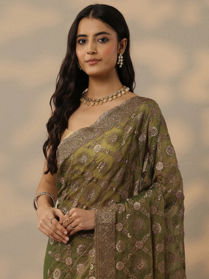 Green Embroidered Banarasi Silk Blend Saree With Unstitched Blouse Piece