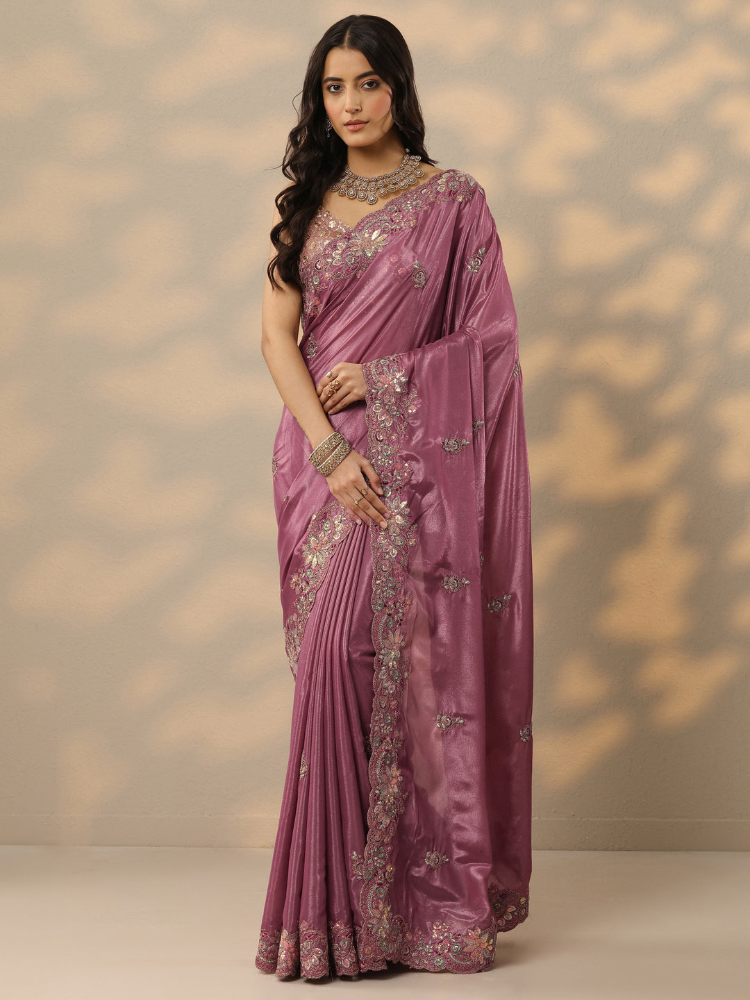 Mauve Embroidered Silk Blend Saree With Unstitched Blouse Piece