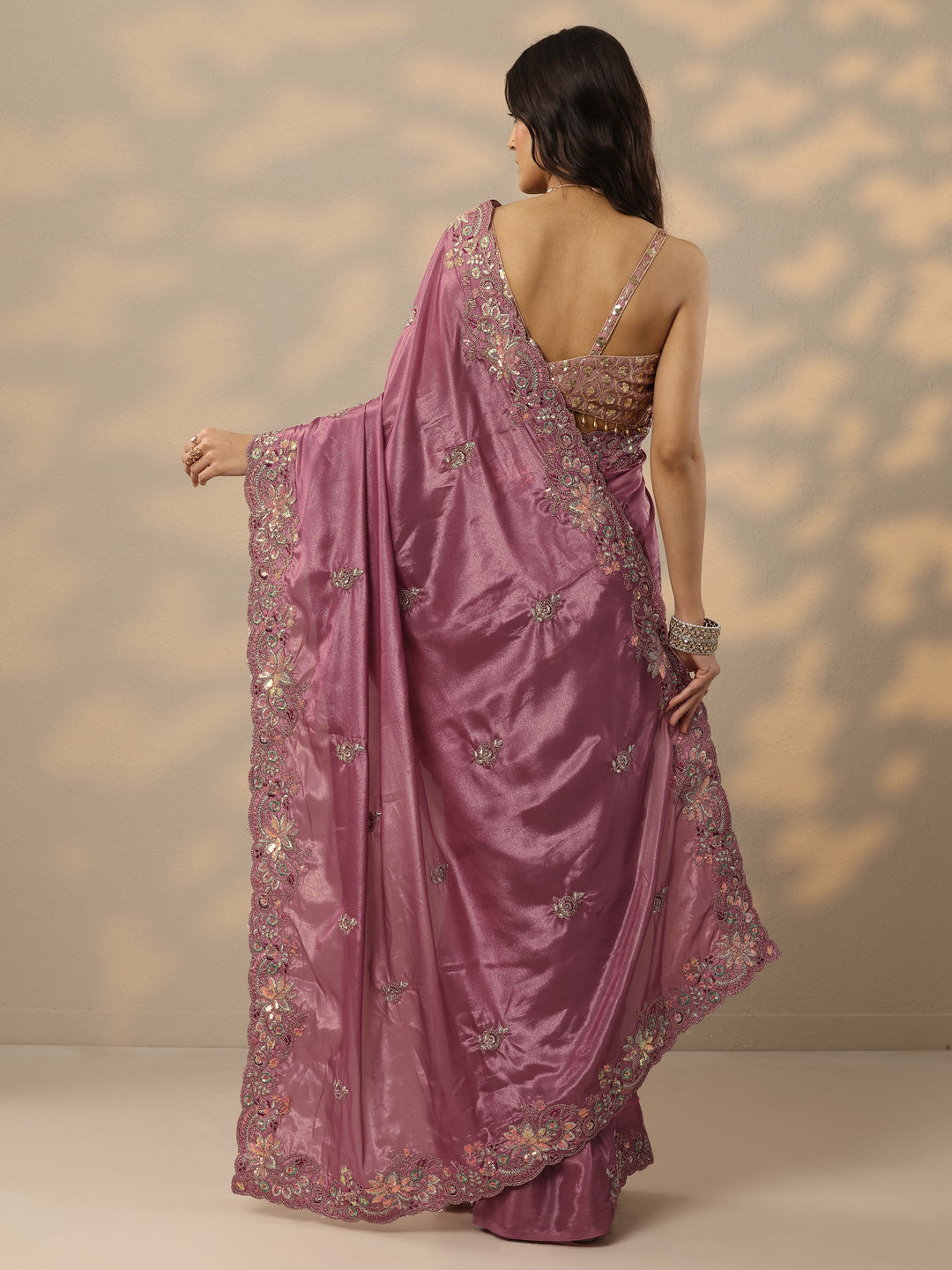 Mauve Embroidered Silk Blend Saree With Unstitched Blouse Piece