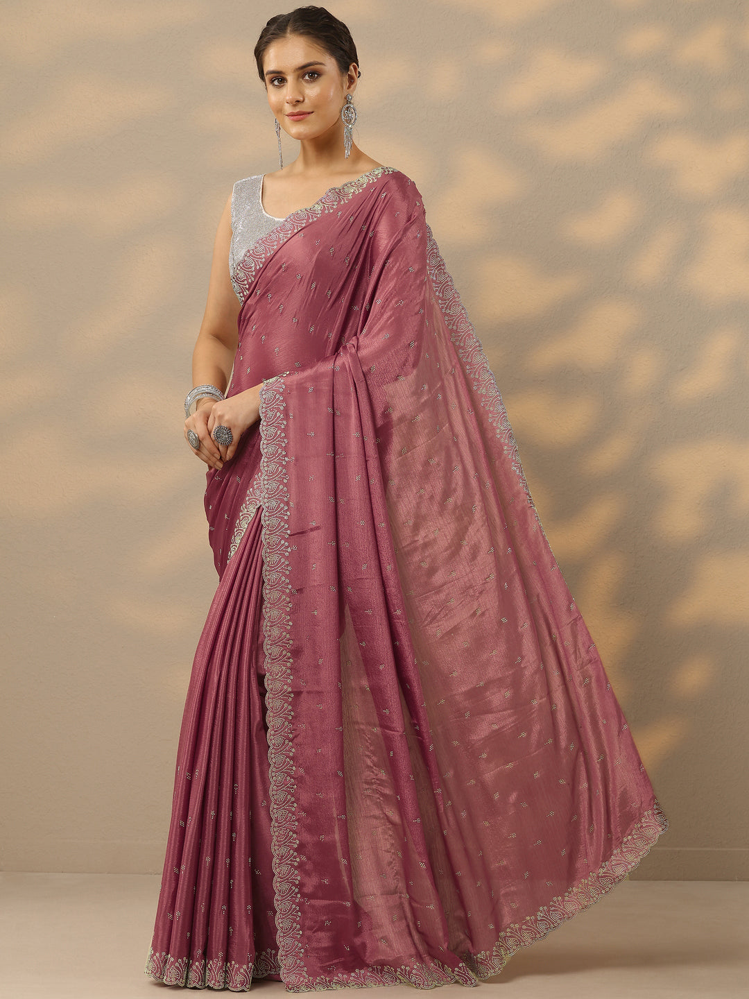 Mauve Embellished Silk Blend Saree With Unstitched Blouse Piece