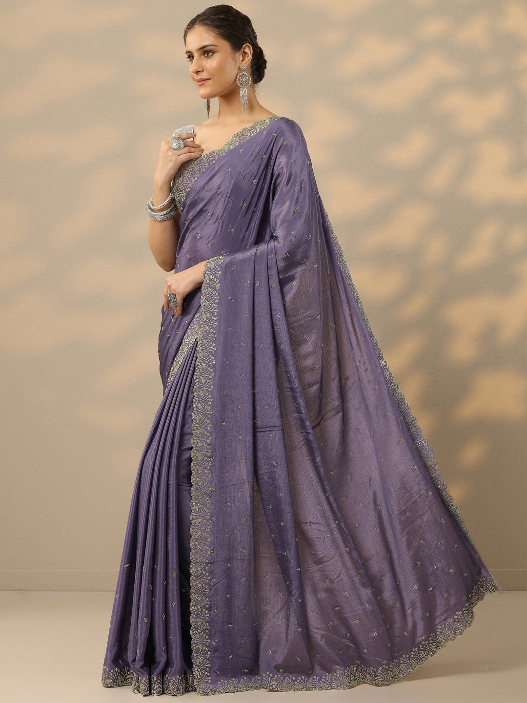 Lavender Embellished Silk Blend Saree With Unstitched Blouse Piece