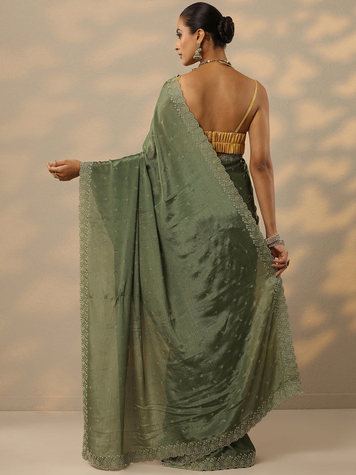 Green Embellished Silk Blend Saree With Unstitched Blouse Piece