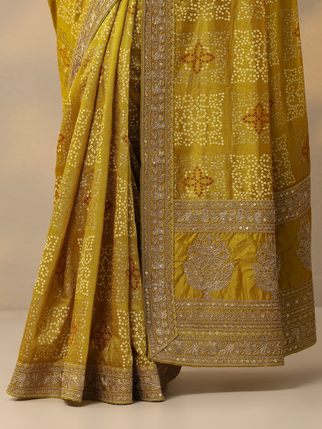 Mustard Printed Banarasi Silk Blend Saree With Unstitched Blouse Piece