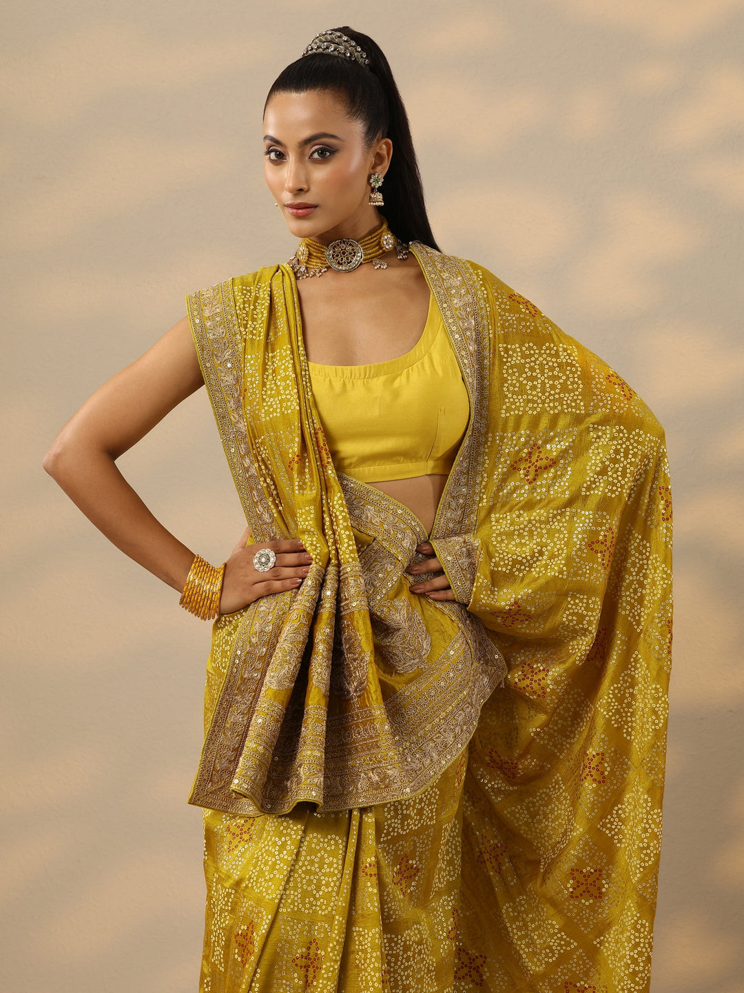 Mustard Printed Banarasi Silk Blend Saree With Unstitched Blouse Piece