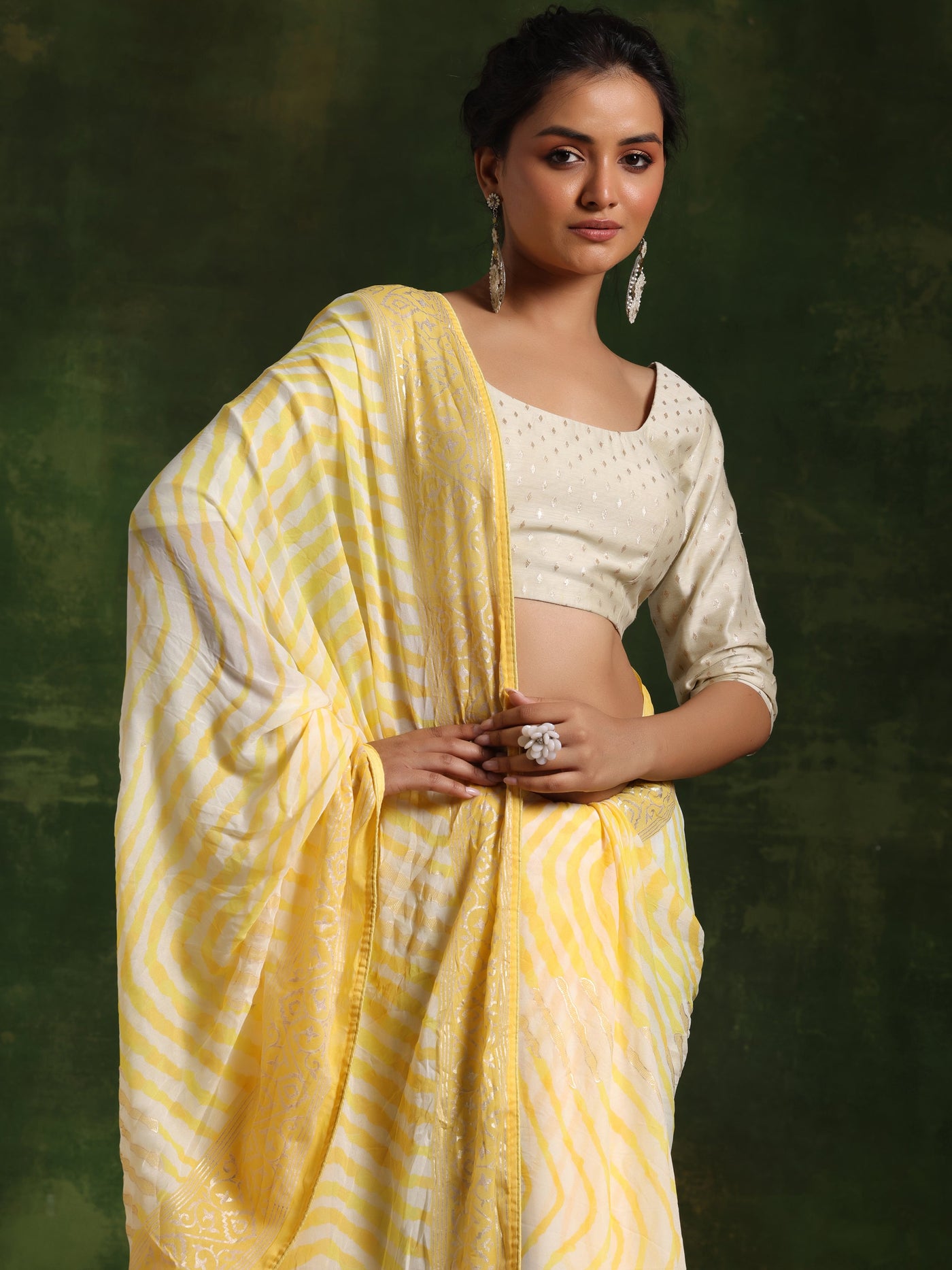 Yellow Printed Poly Georgette Saree With Unstitched Blouse Piece