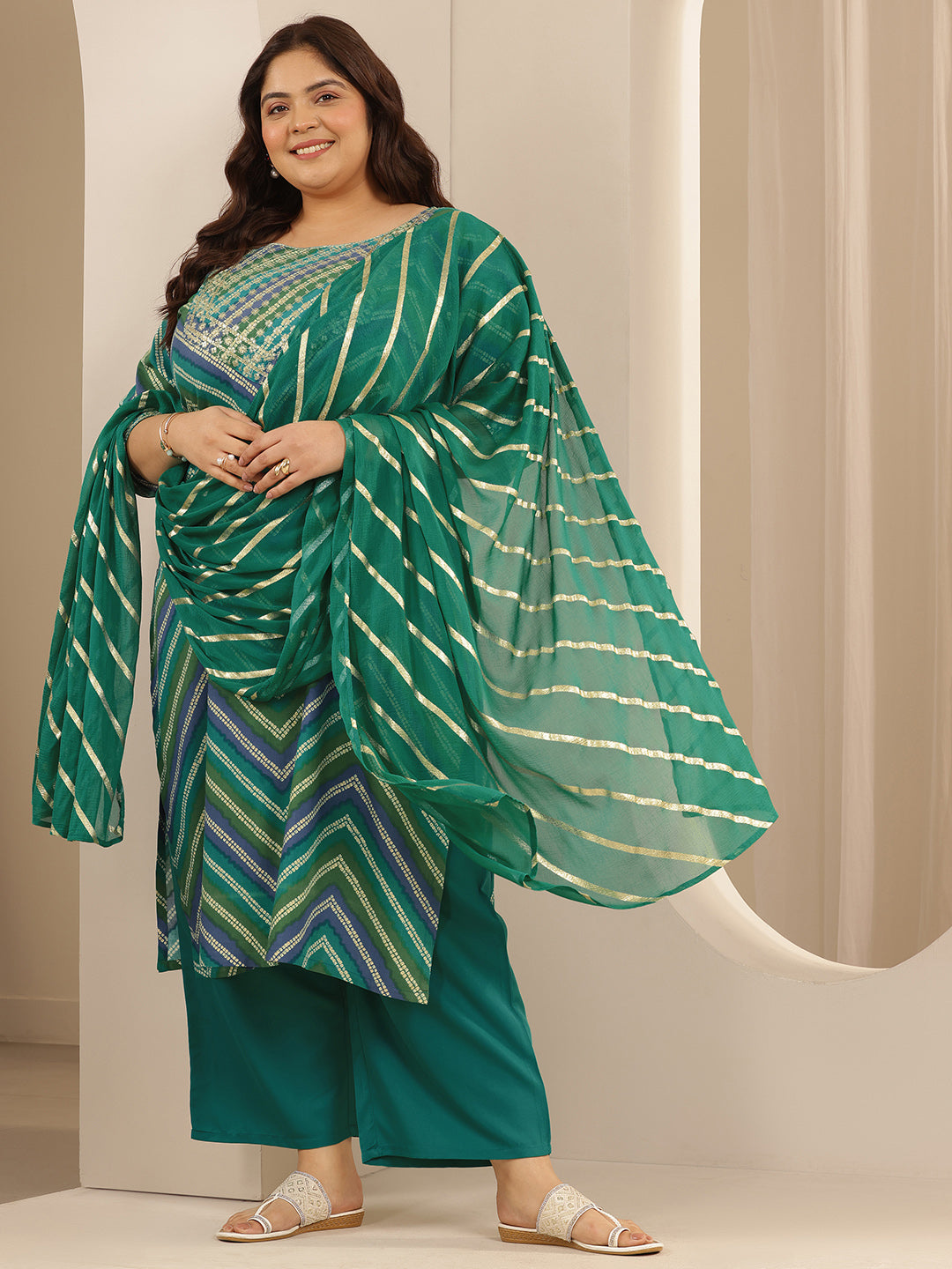 Plus Size Green Printed Viscose Straight Suit Set With Dupatta
