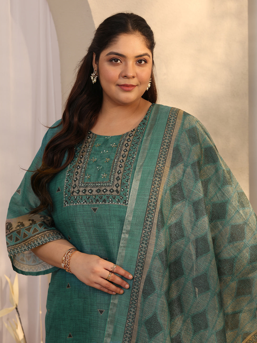 Plus Size Green Embellished Silk blend Straight Suit Set With Dupatta
