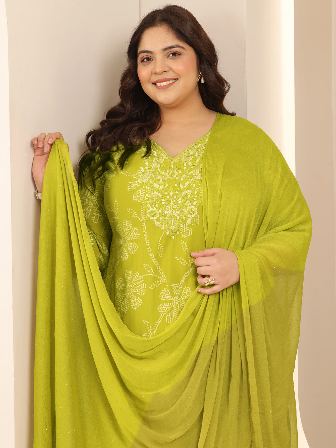 Plus Size Green Printed Silk blend Straight Suit Set With Dupatta