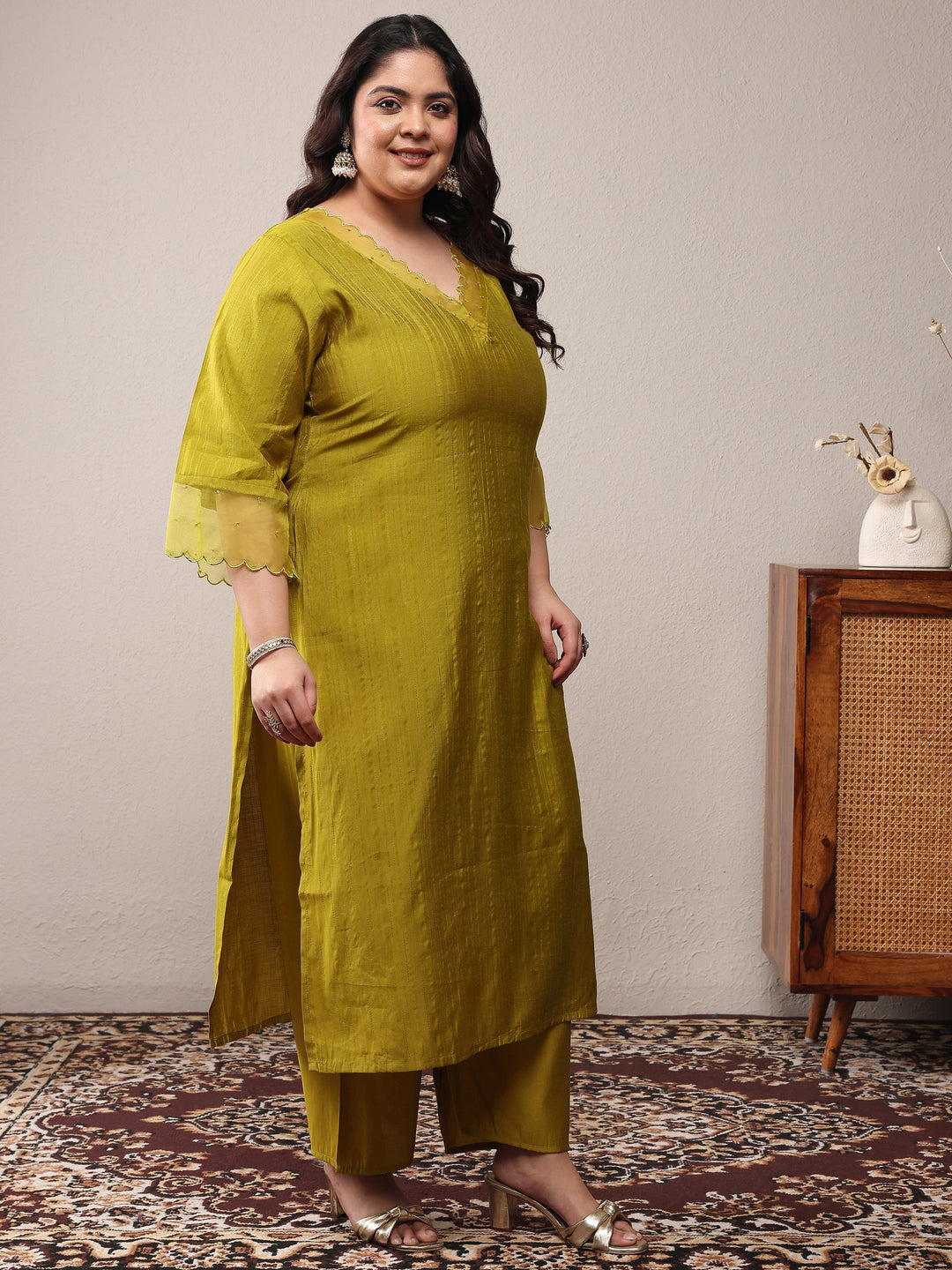 Plus Size Green Woven Design Silk Blend Straight Suit Set With Dupatta