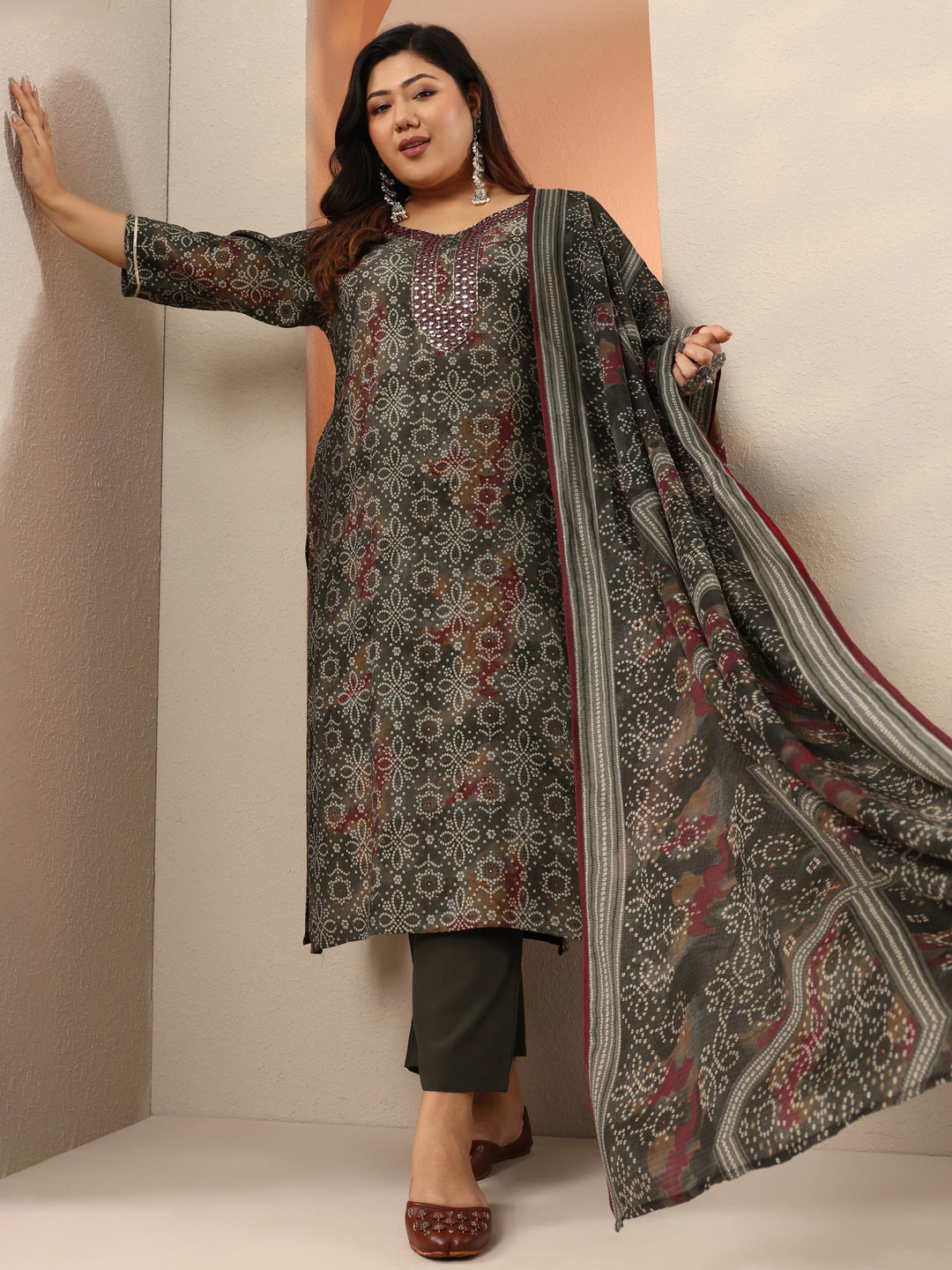Plus Size Grey Printed Silk Blend Straight Suit Set With Dupatta