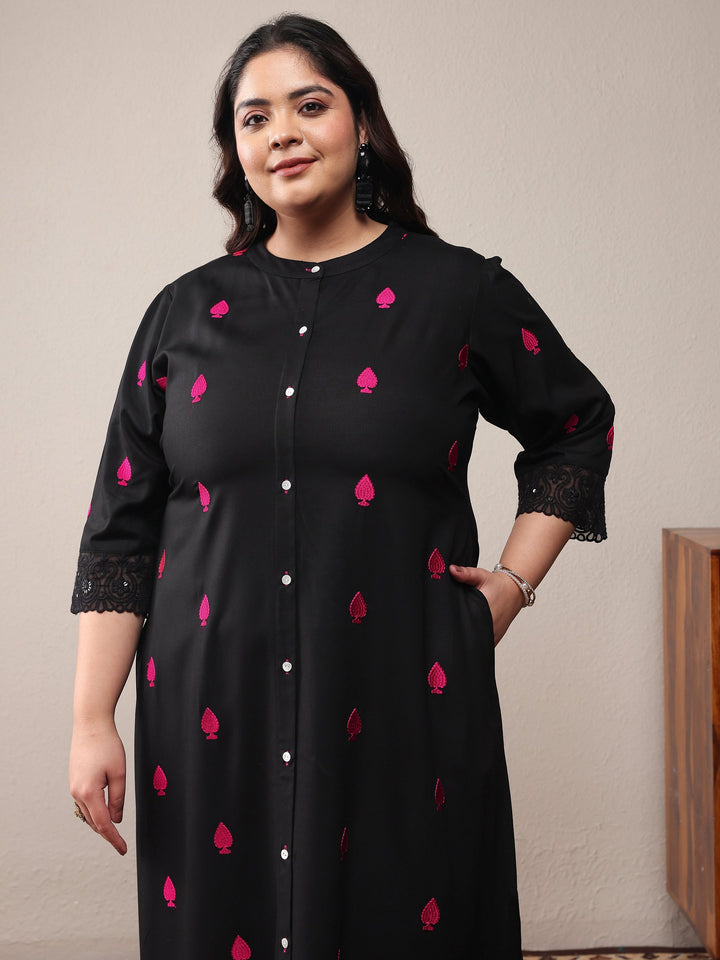 Plus Size Black Embroidered Viscose Rayon Straight Kurta Set