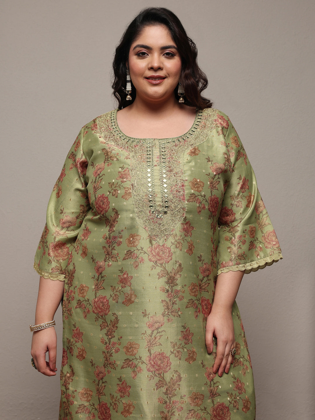 Plus Size Green Printed Silk Blend Straight Suit Set With Dupatta