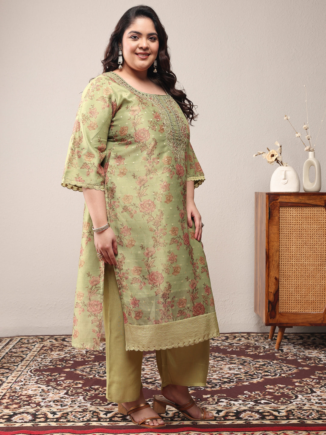 Plus Size Green Printed Silk Blend Straight Suit Set With Dupatta