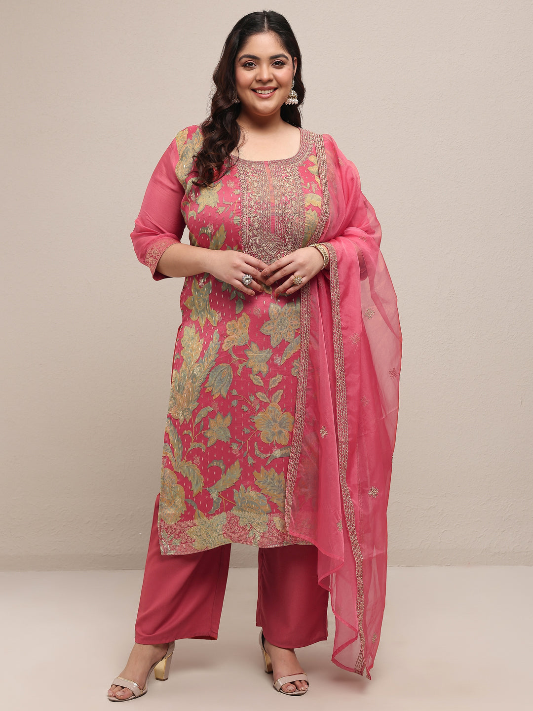 Plus Size Peach Printed Silk Blend Straight Suit Set With Dupatta