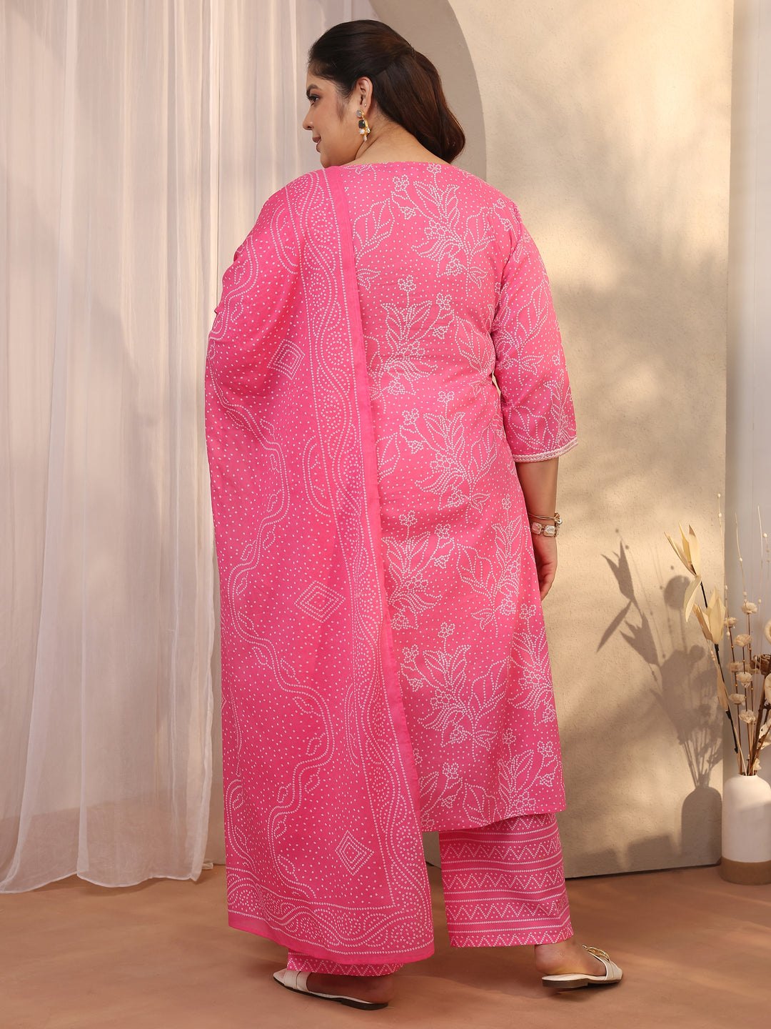 Plus Size Pink Bandhani Printed Cotton Straight Suit Set With Dupatta