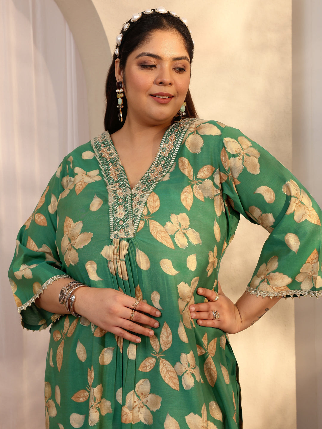 Plus Size Green Printed Silk blend Straight Suit Set With Dupatta