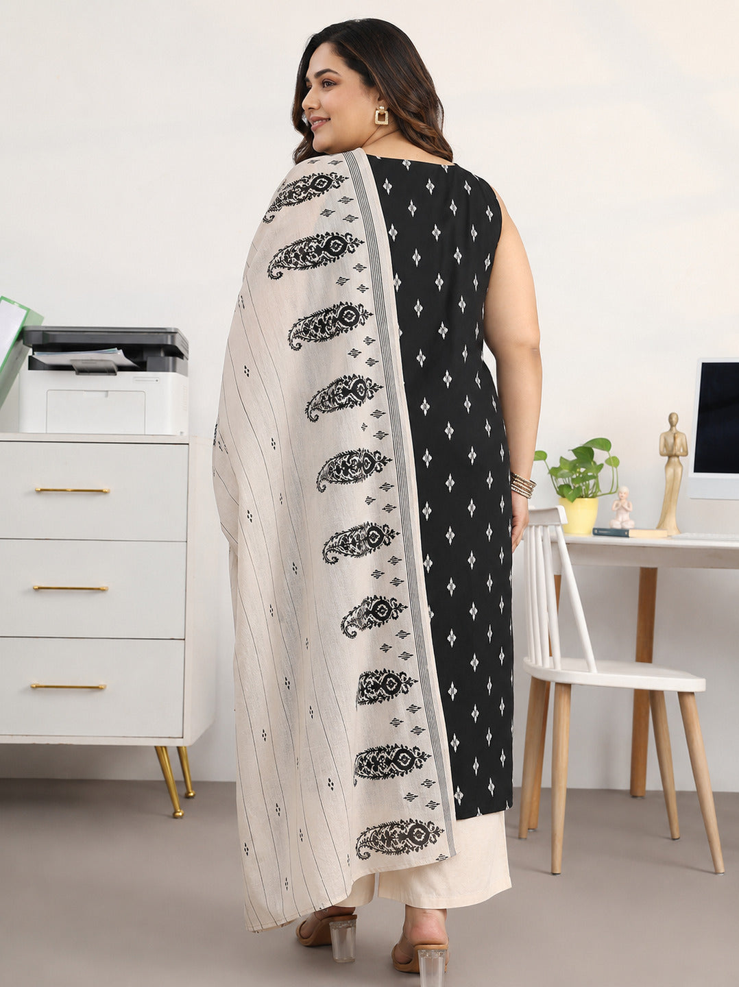 Plus Size Black Ethnic Motifs Printed Cotton Blend Straight Suit Set With Dupatta