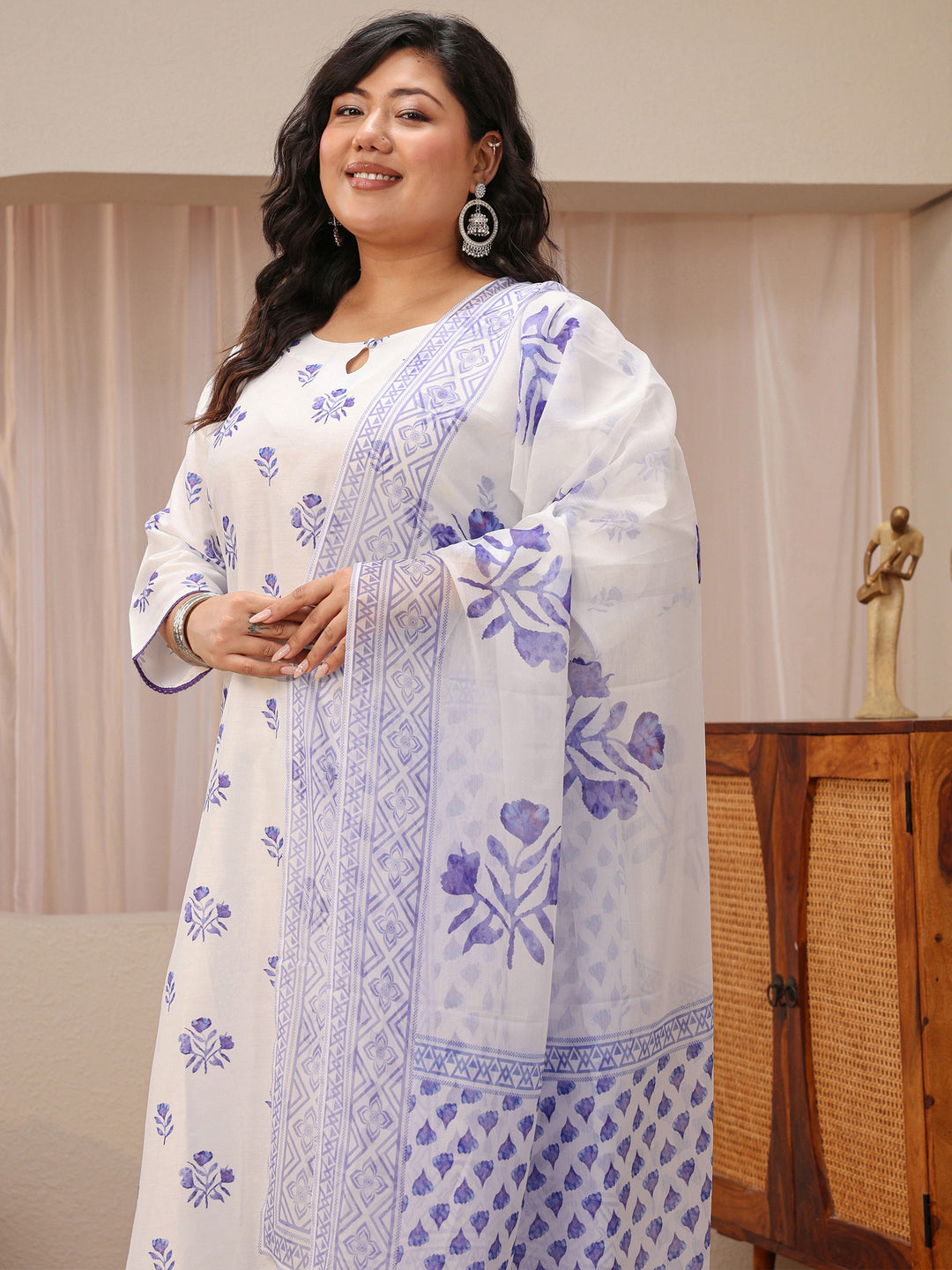 Plus Size White Floral Printed Cotton Blend Straight Suit Set