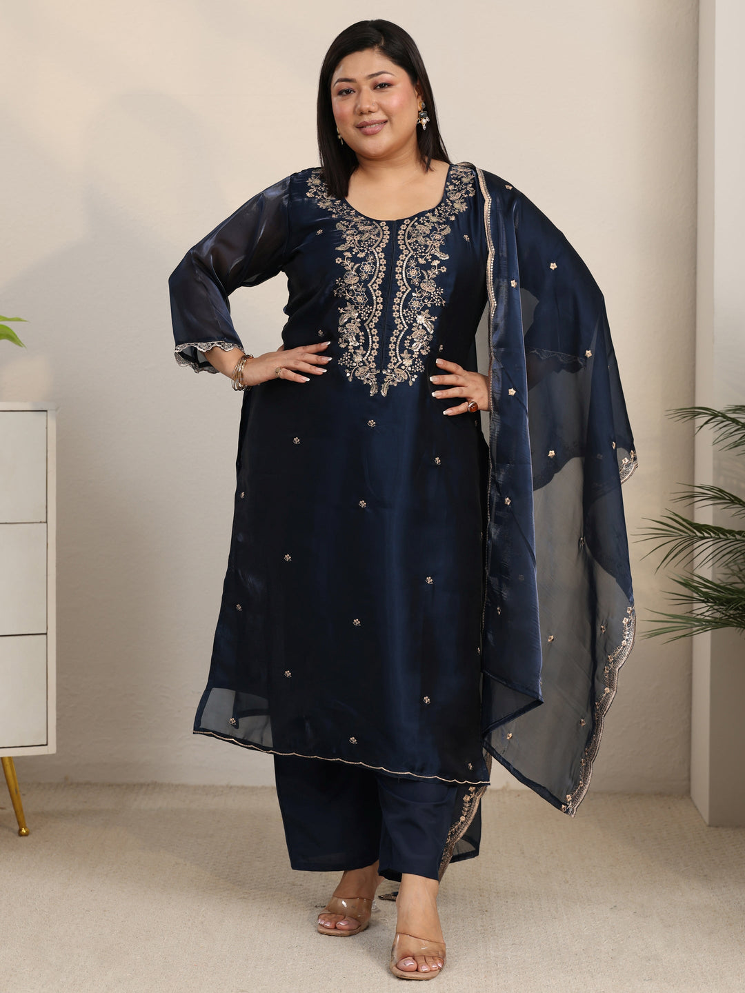 Plus Size Blue Floral Embroidered Tissue Straight Suit Set