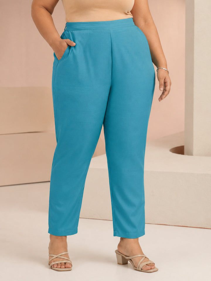 Plus Size Blue Floral Printed Muslin Straight Suit Set