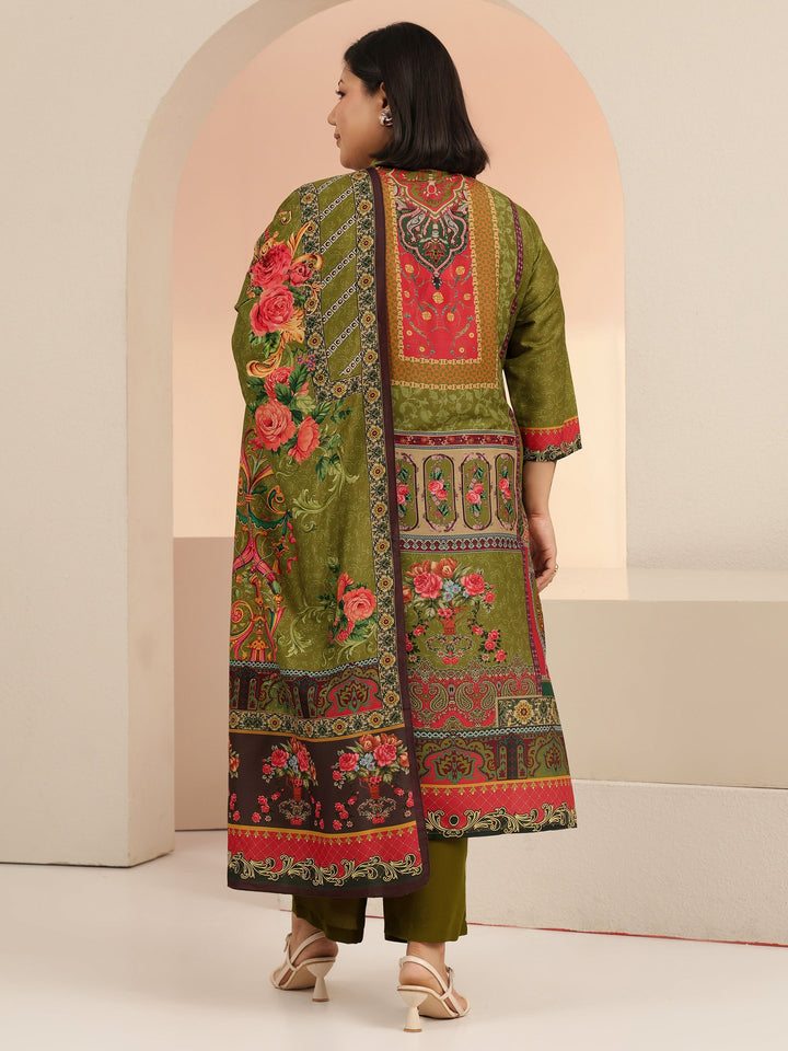 Plus Size Green Floral Printed Muslin Straight Suit Set