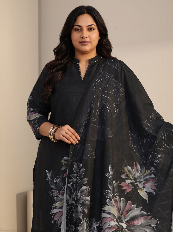 Plus Size Black Floral Printed Muslin Straight Suit Set