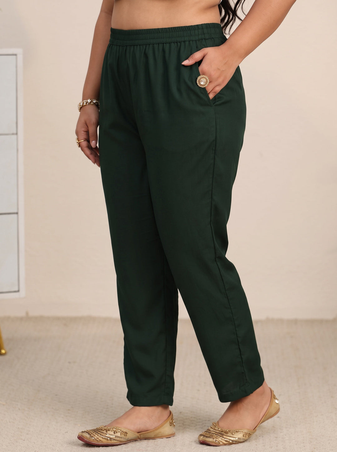 Plus Size Dark Green Floral Embroidered Silk Blend Straight Suit Set