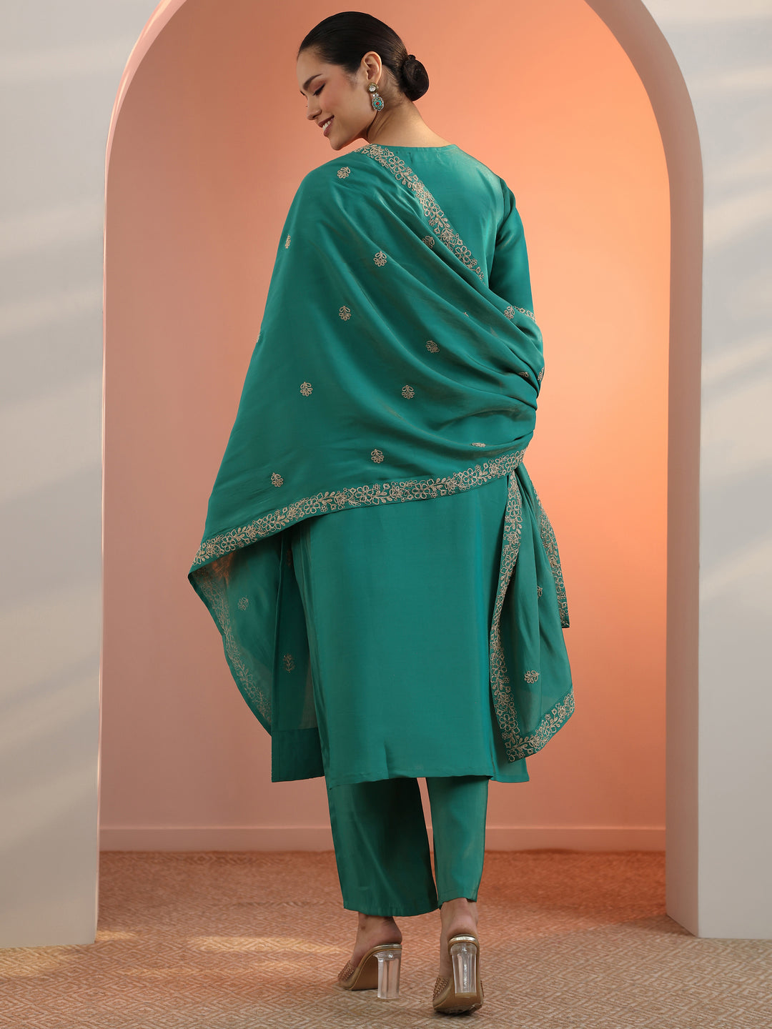 Green Embroidered Silk Blend Straight Suit Set With Dupatta