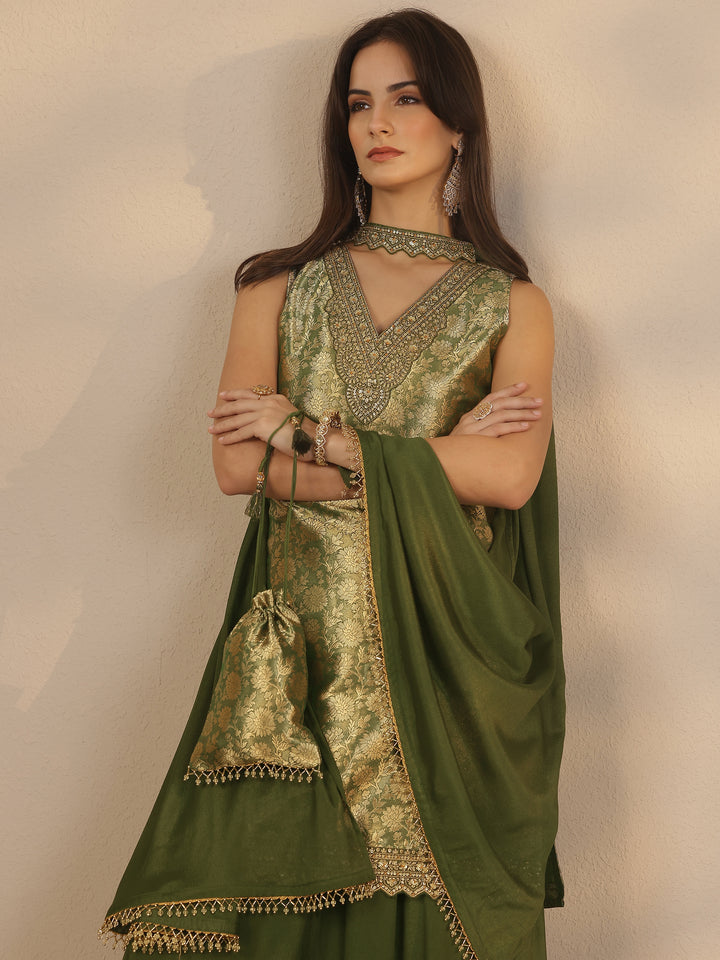 Libas Art Green Embroidered Silk Blend Straight Suit Set With Dupatta