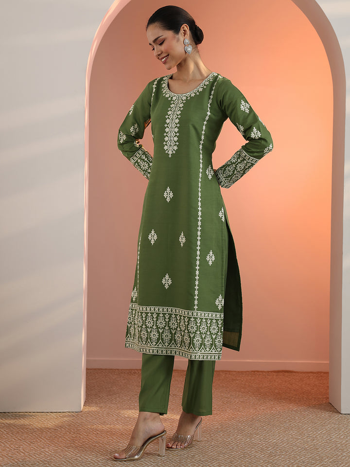 Green Embroidered Silk Blend Straight Suit Set With Dupatta