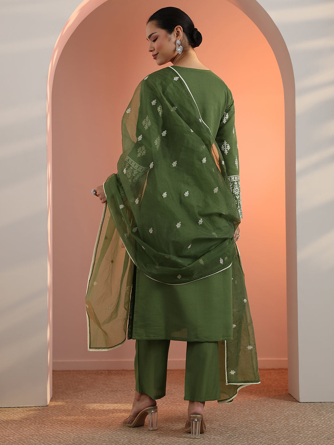 Green Embroidered Silk Blend Straight Suit Set With Dupatta