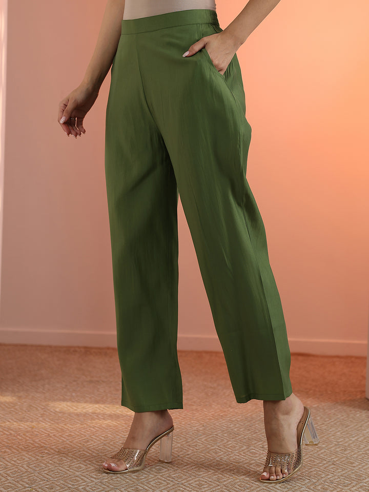 Green Embroidered Silk Blend Straight Suit Set With Dupatta