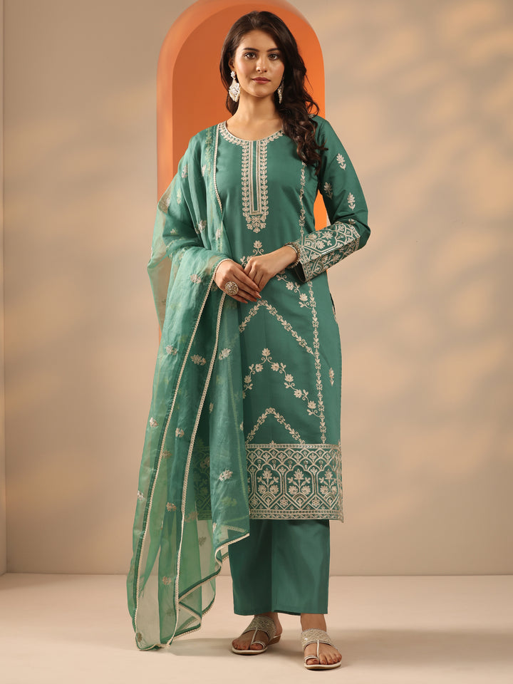 Green Embroidered Silk Blend Straight Suit Set With Dupatta