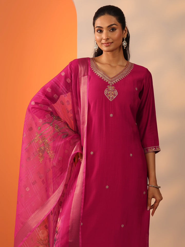 Pink Embroidered Silk Blend Straight Suit Set With Dupatta
