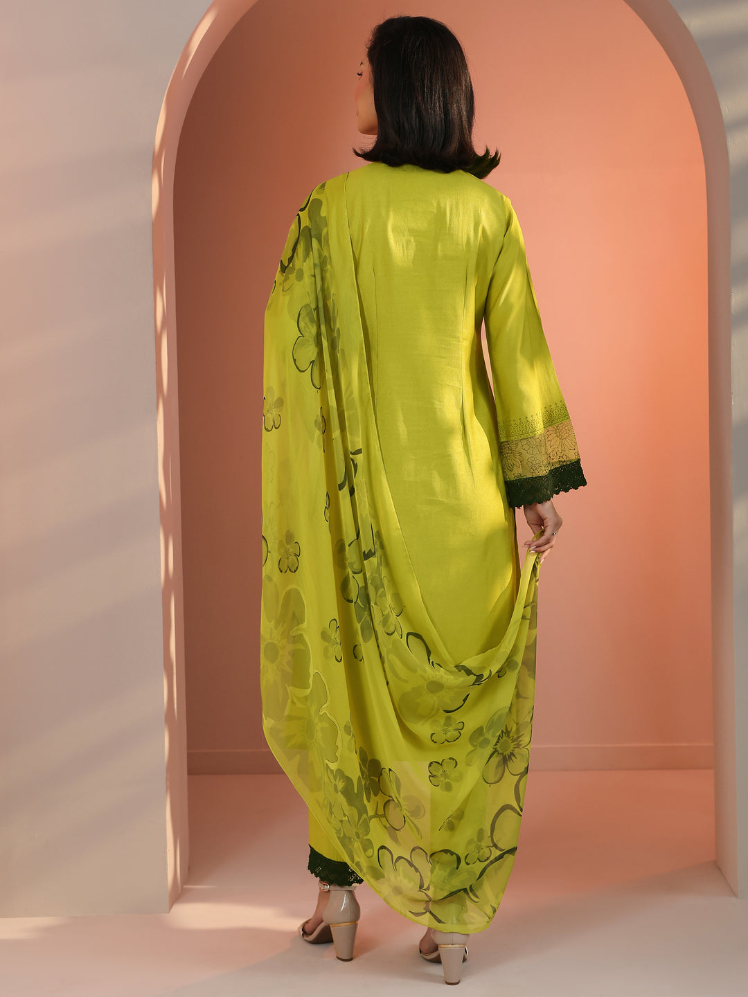 Green Embellished Silk Blend Straight Suit Set With Dupatta