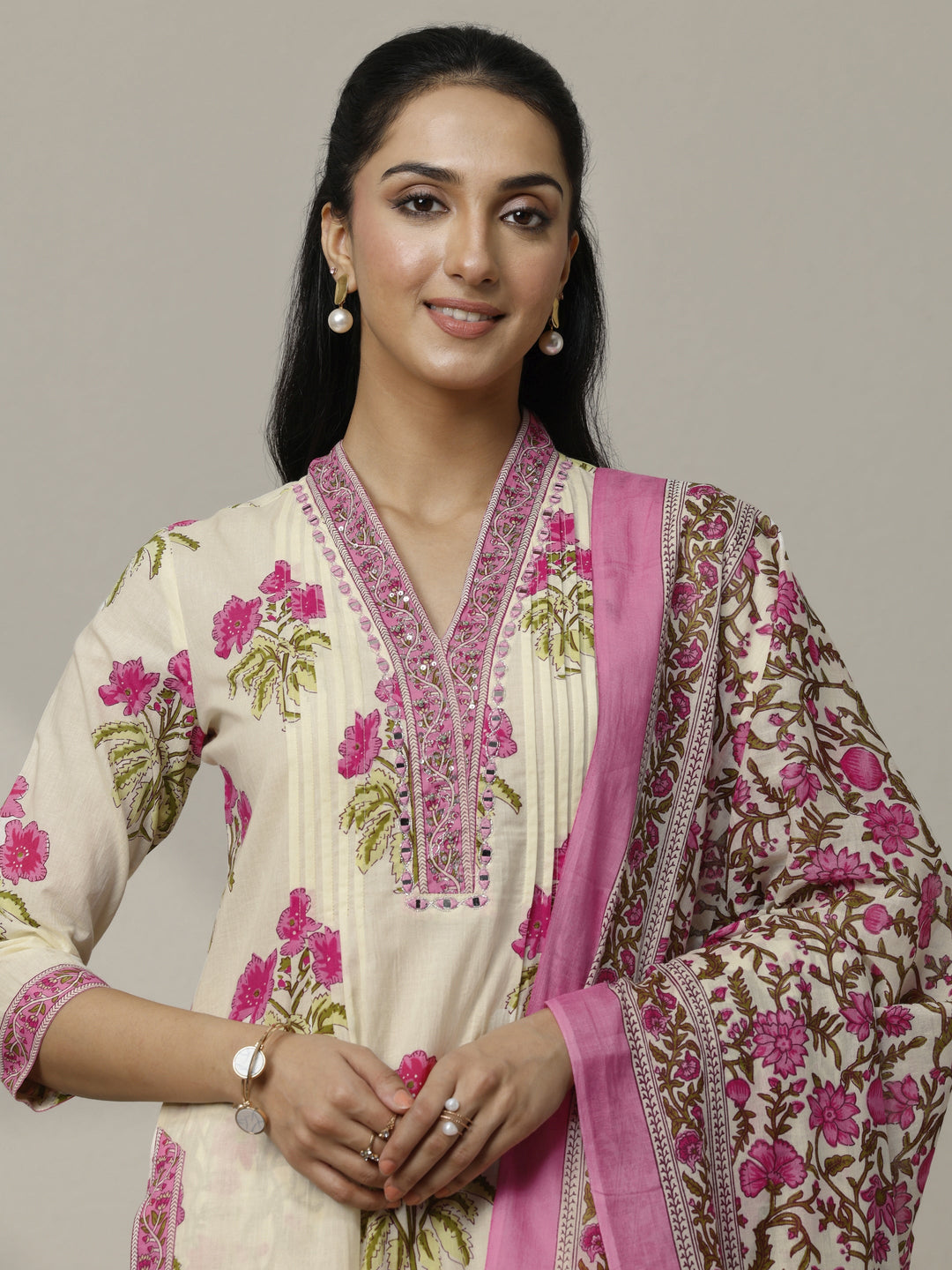 Off white Printed Cotton Straight Suit Set With Dupatta