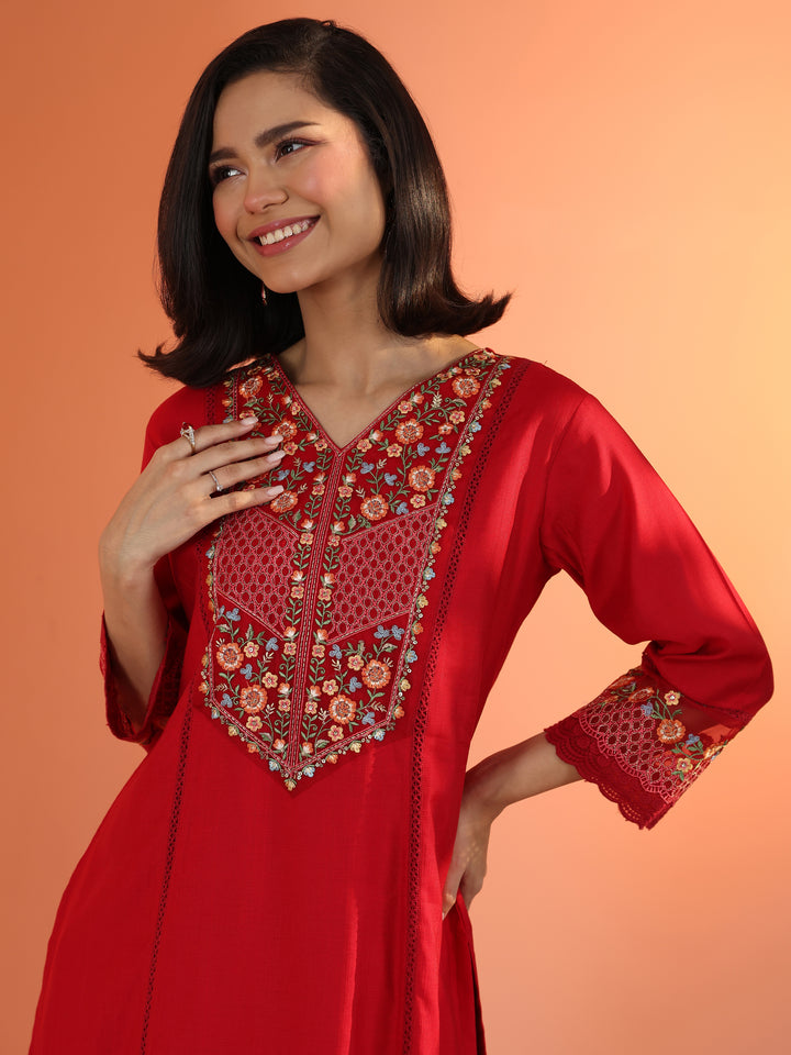 Red Embroidered Silk Blend Straight Suit Set With Dupatta