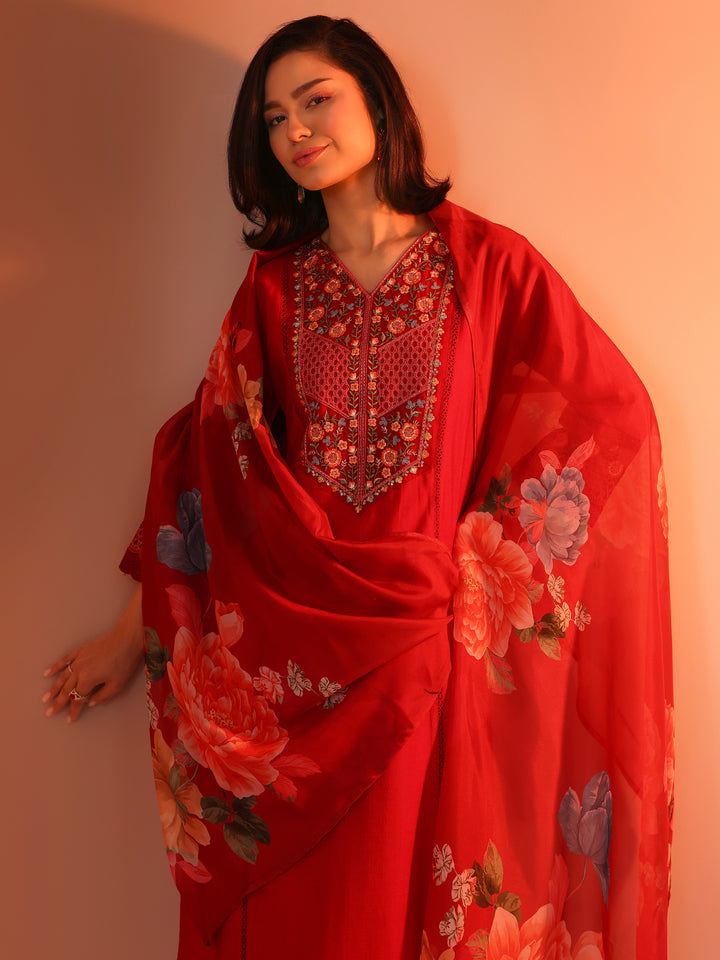 Red Embroidered Silk Blend Straight Suit Set With Dupatta
